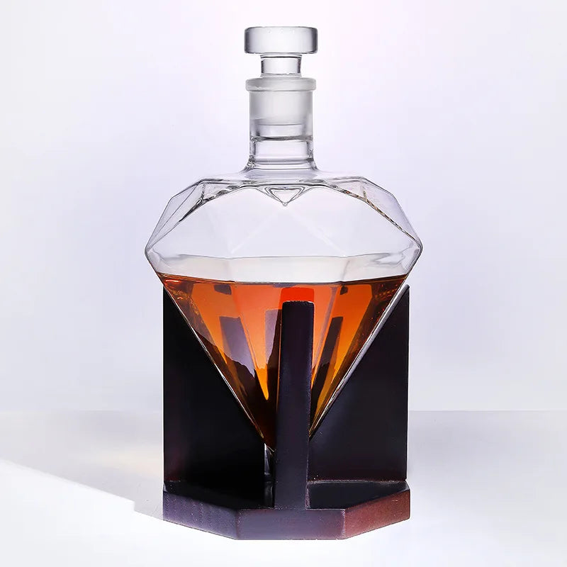 Carafe pour le whisky en forme de diamant