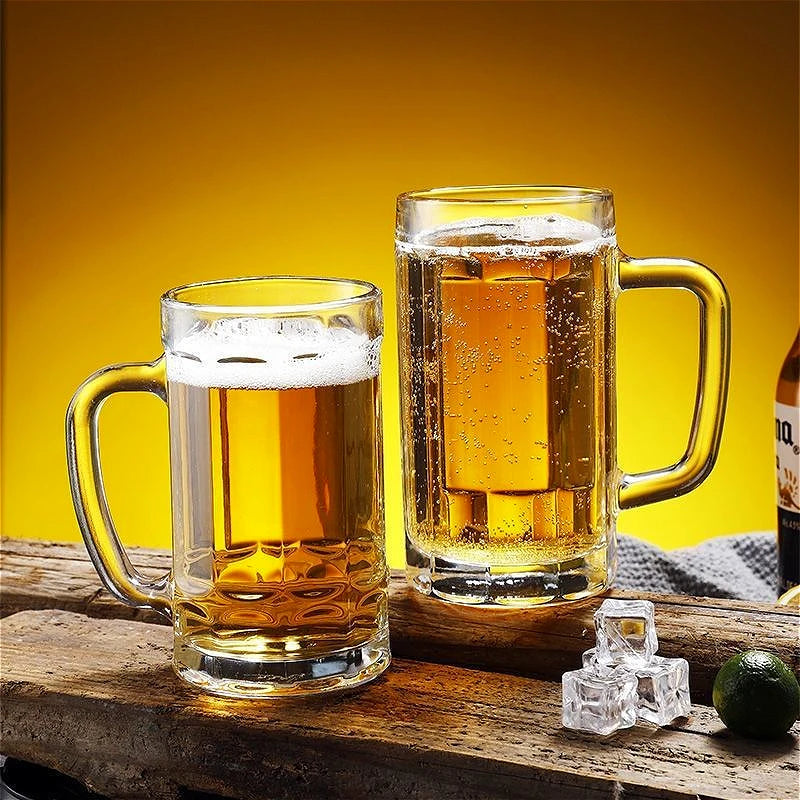 Deux chopes de bière belge