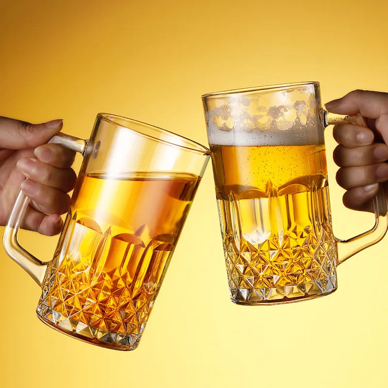 Deux grande chopes de bière