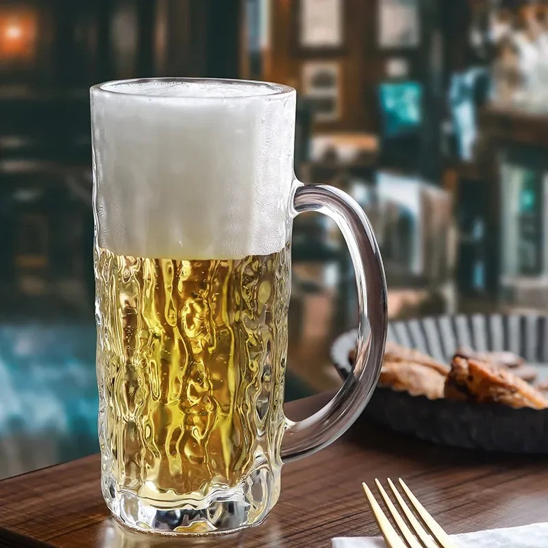 Zoom sur la chope de bière japonaise