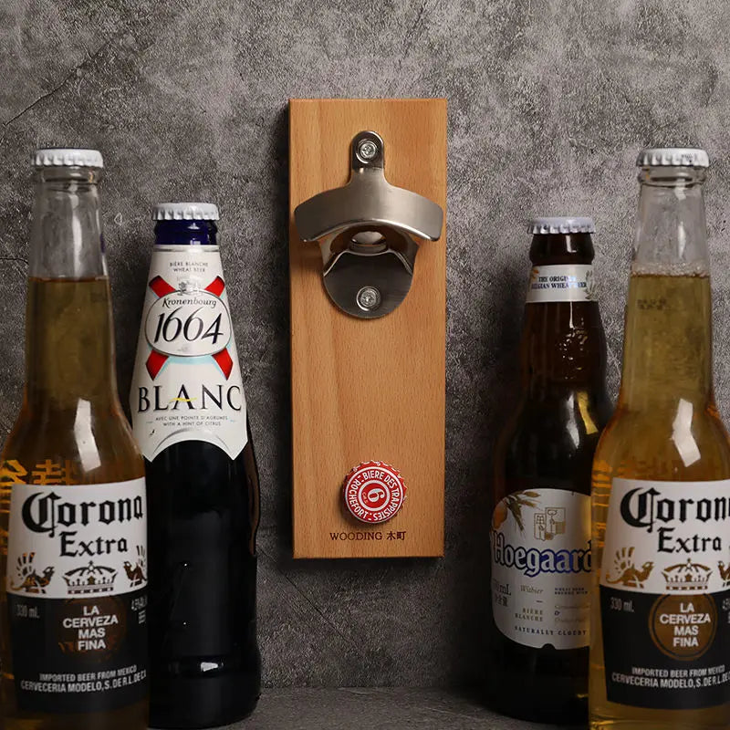 Un décapsuleur en bois clair