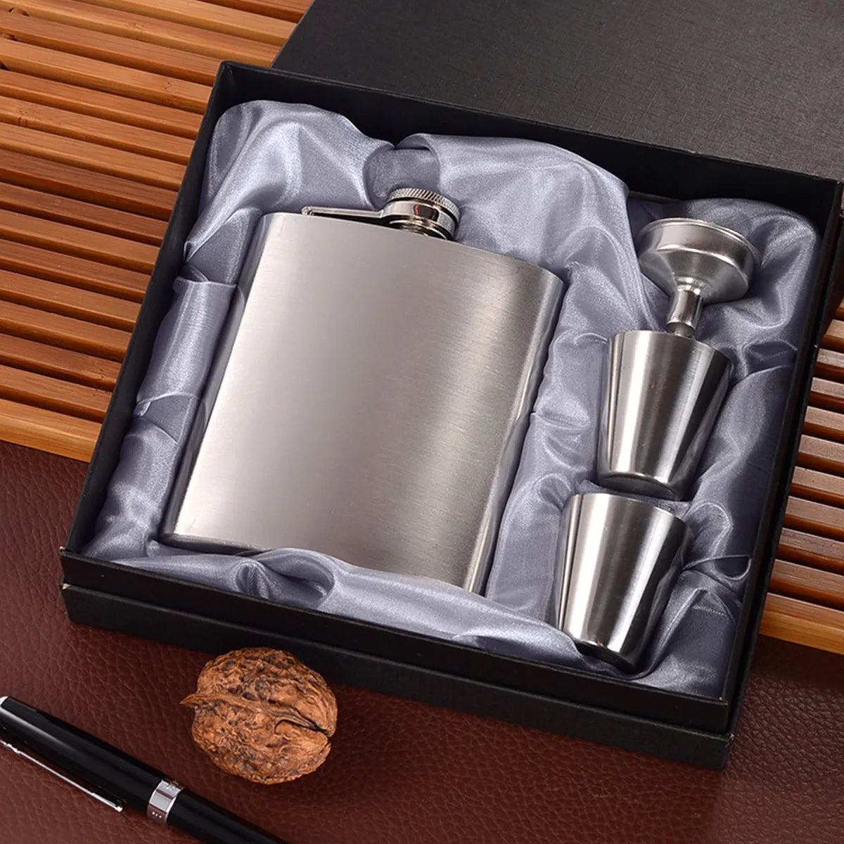 Coffret Flasque alcool acier inox gris