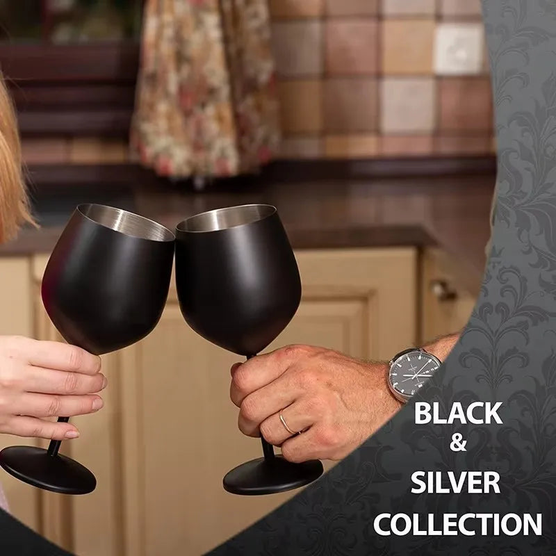 Verres à gin tonic qui se touchent