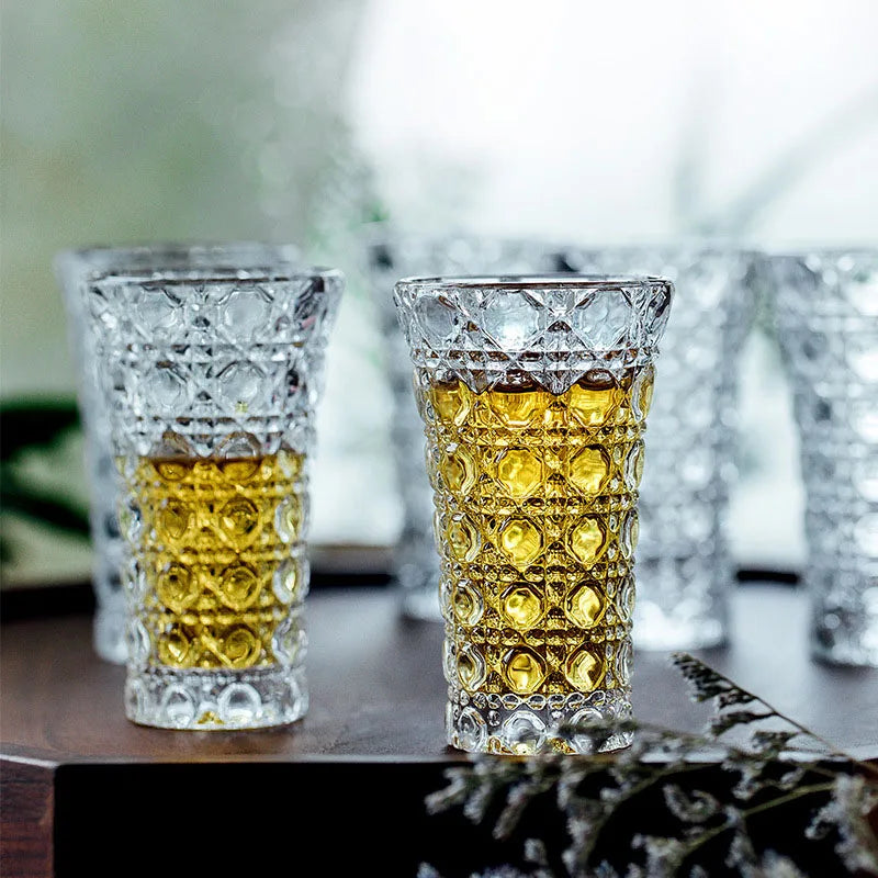 Les verres à shooter sur un bar