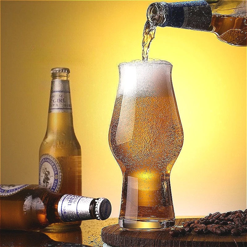 zoom sur le verre à bière tulipe