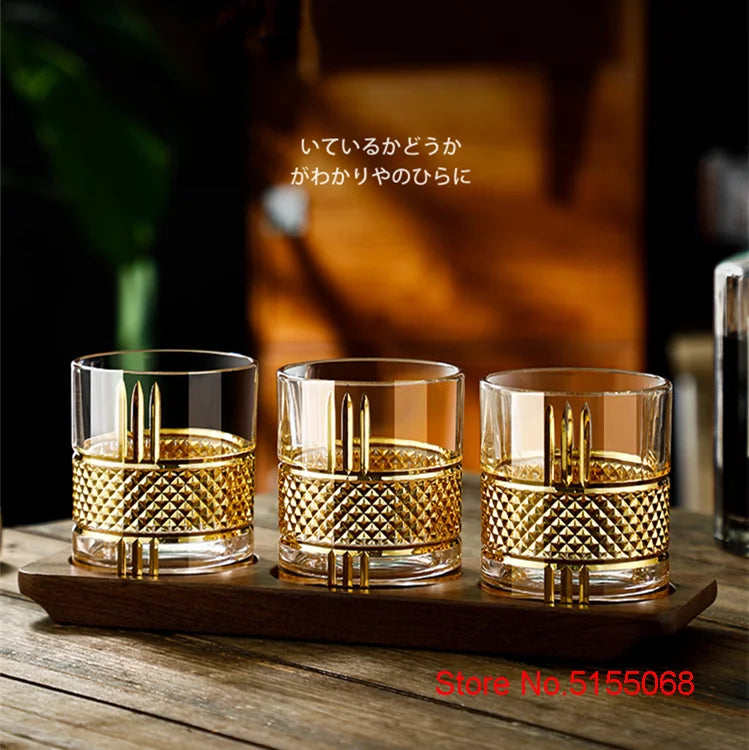 Trois verres à whisky de style européen