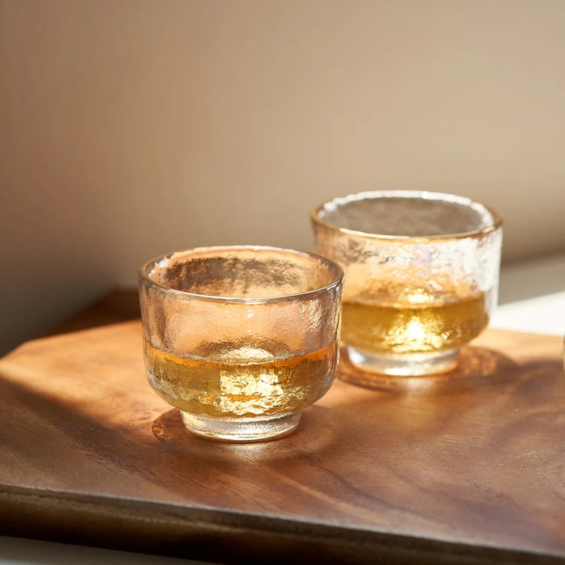 Un zoom sur les verres pour le sake