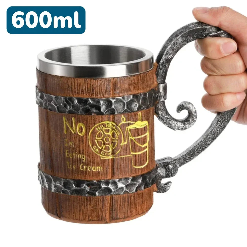 Chope bière résine 600ml poignée sculptée détail