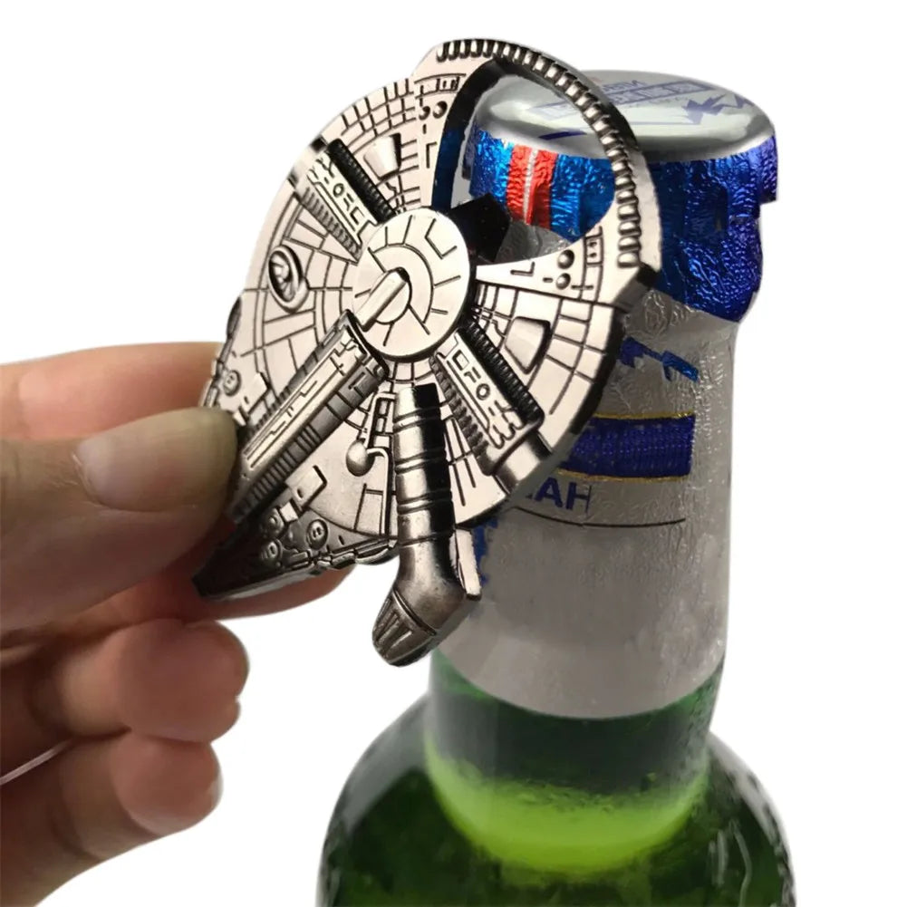 Décapsuleur Faucon Millenium Star Wars - sur une biere
