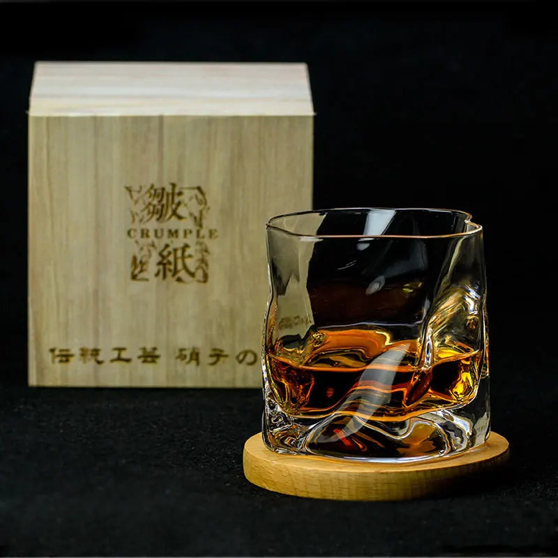 Verre à whisky japonais avec un étuis en bois