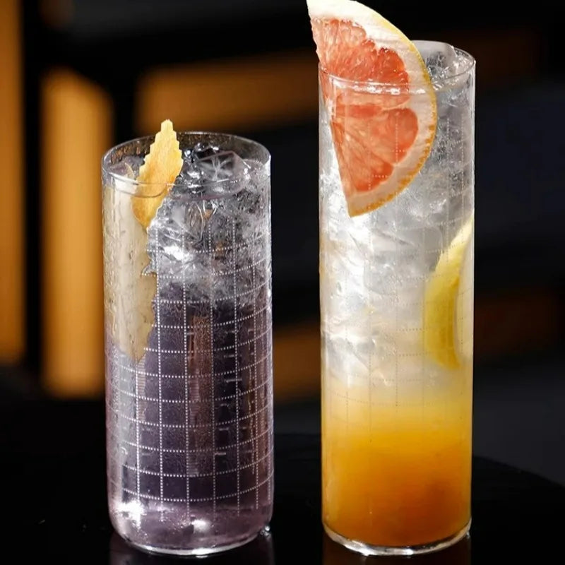 Détails de deux verres long drink