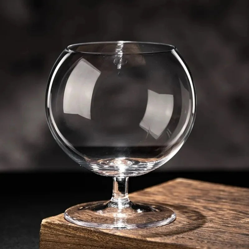 Un verre à gin tonic 375ml vide