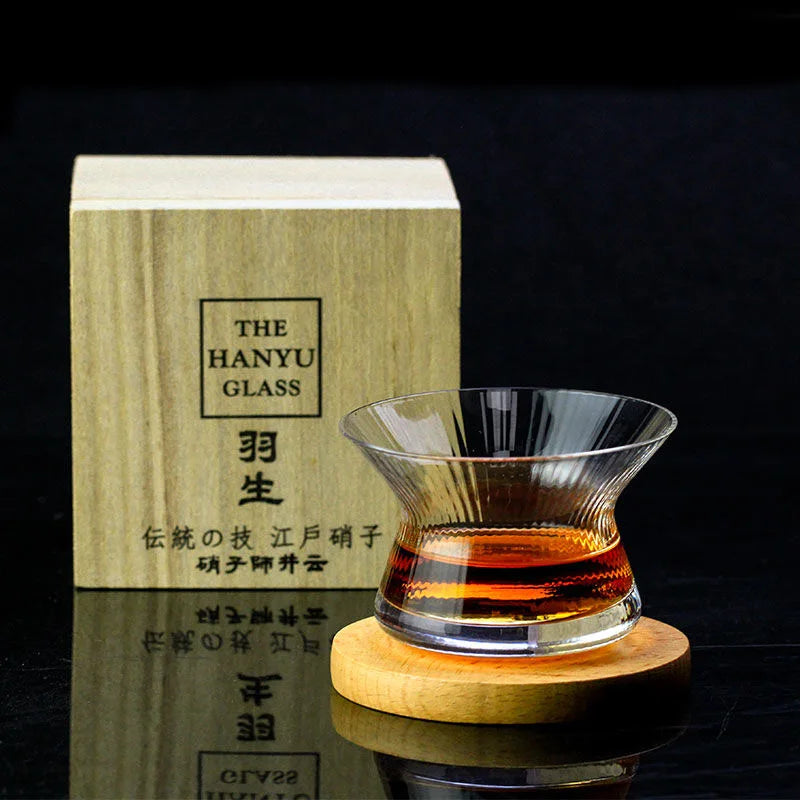 Verre à whisky japonais avec un etuis en bois