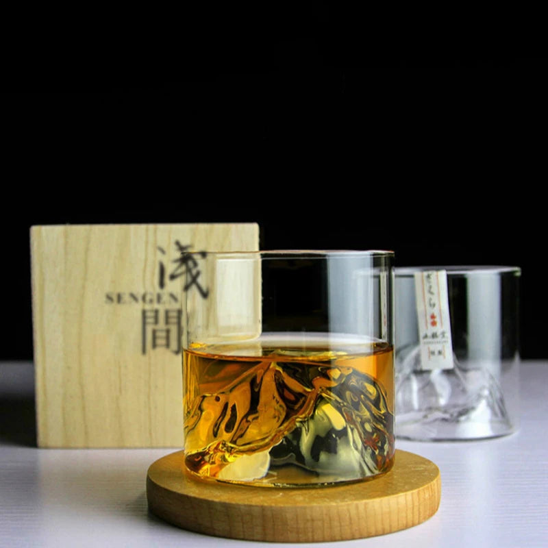 Deux verres à whisky japonais Mountain